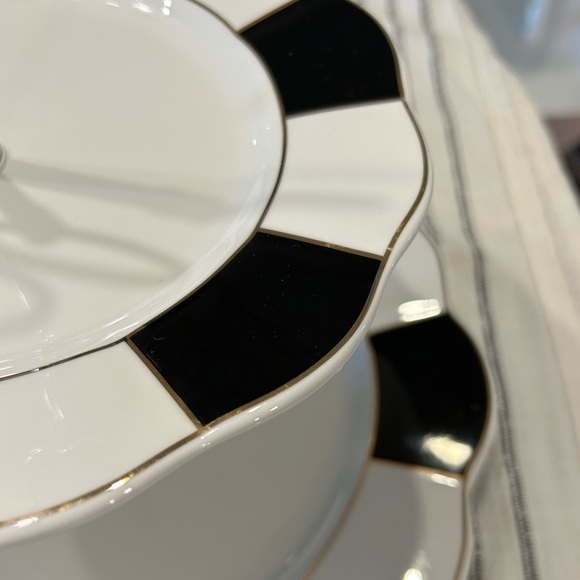 Vintage Cynthia Rowley Black & White Gold Trim Tiered Cake Stand and Teacups - Picture 4 of 5